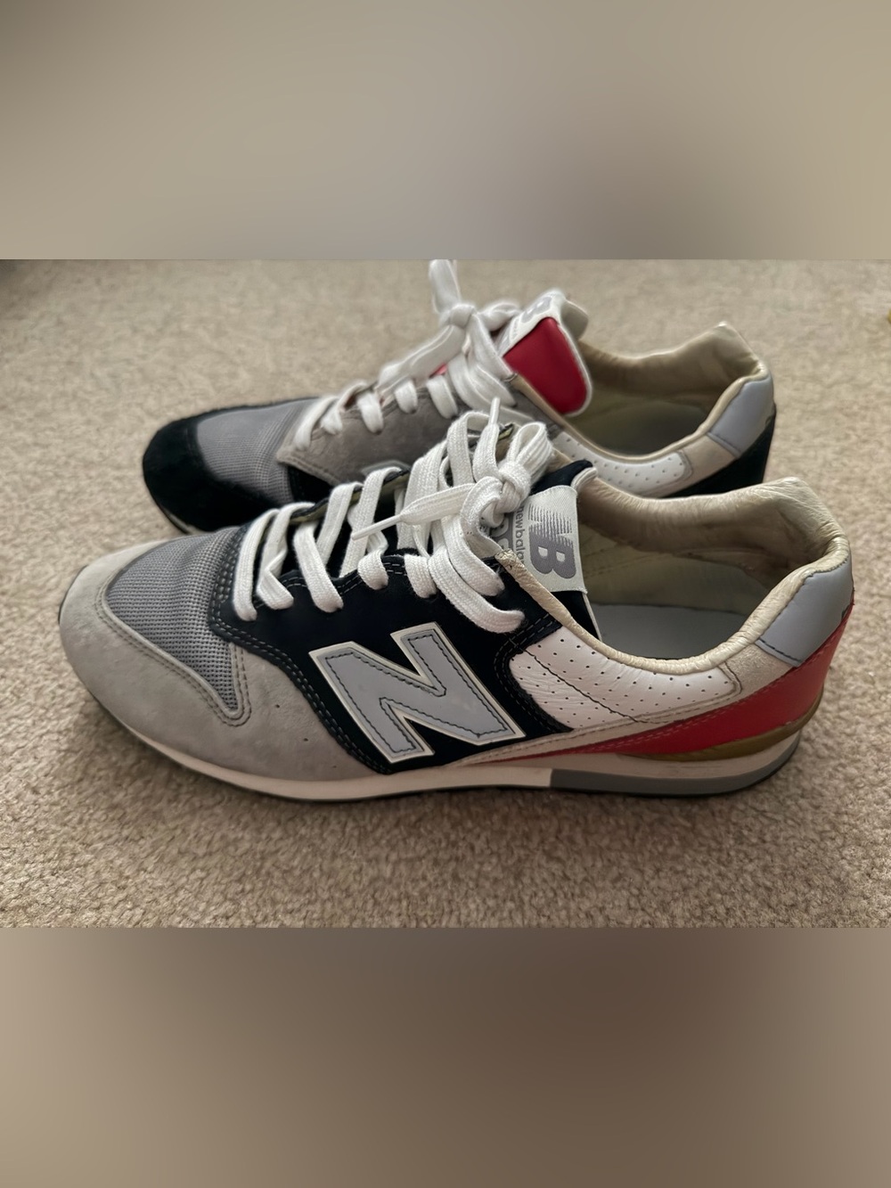 New Balance 996